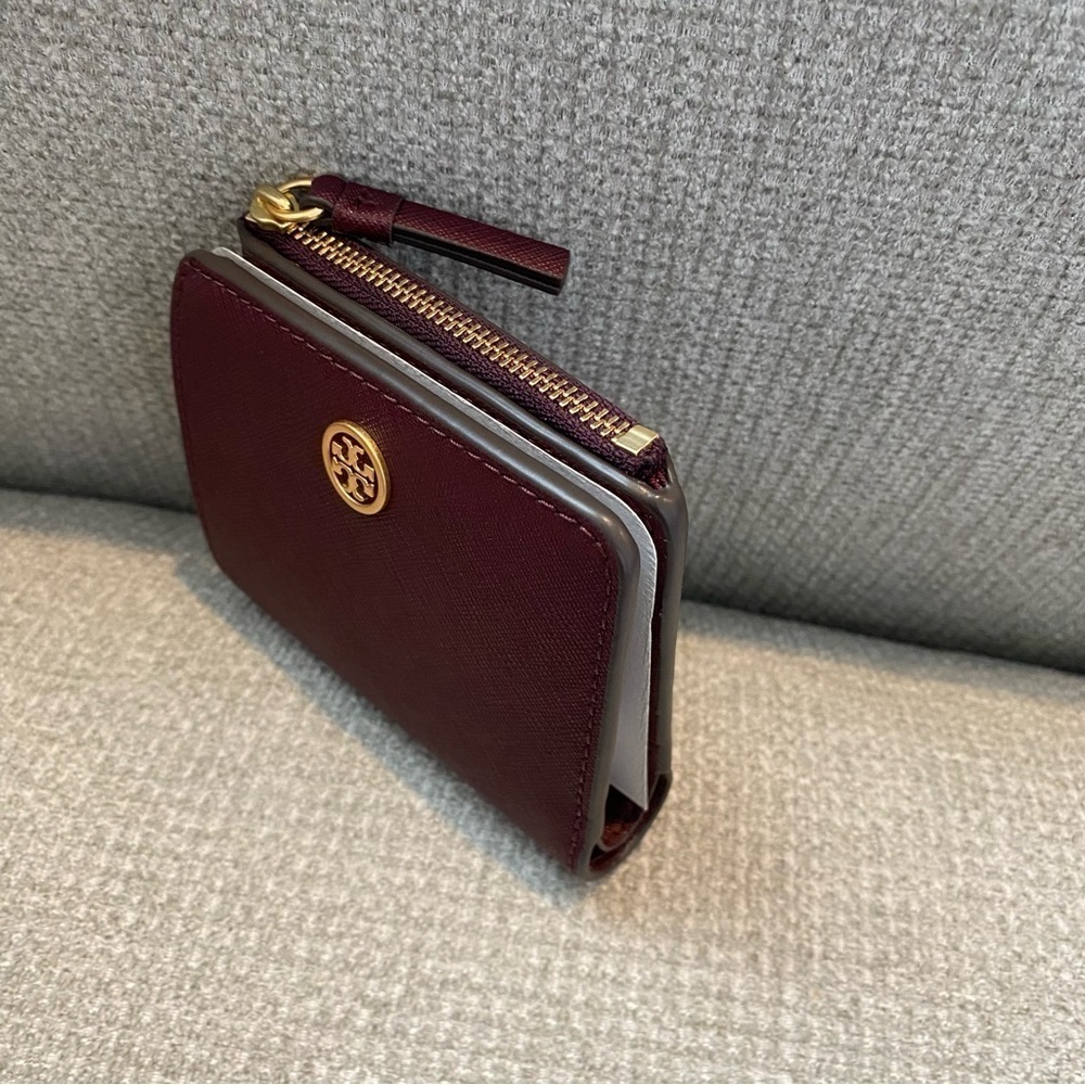 Tory Burch Mini Wallet - Picture 3 of 16